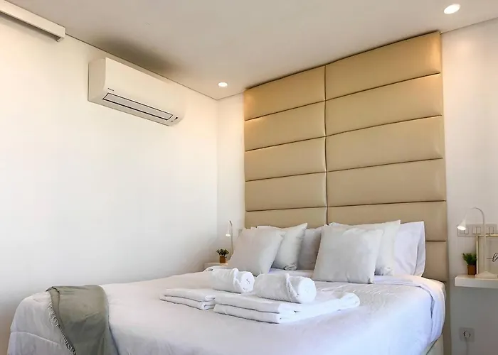 Apartmán Beira Mar, Com Garagem E Piscina. Portimão