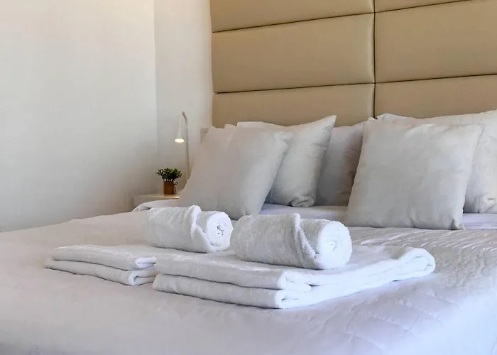 Apartmán Beira Mar, Com Garagem E Piscina. Portimão