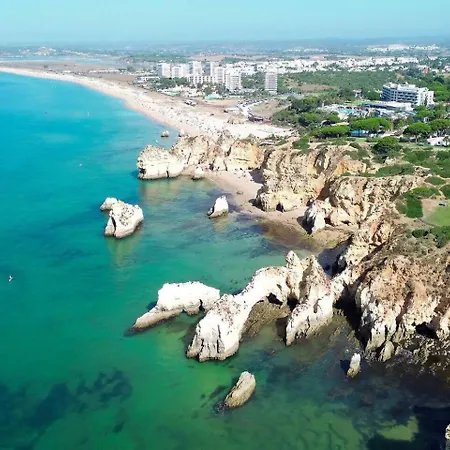 Beira Mar, Com Garagem E Piscina Portimao