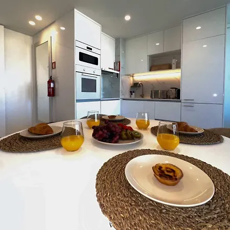 Апартаменты Beira Mar, Com Garagem E Piscina